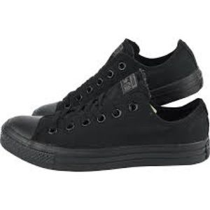 All black converse women’s size 9